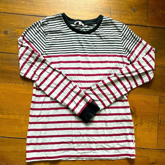 Chandail Obey - Picture 1 of 2